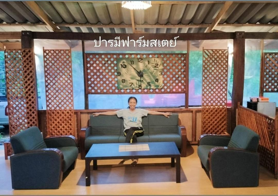 ปารมีฟาร์มสเตย์ Takuapa Экстерьер фото